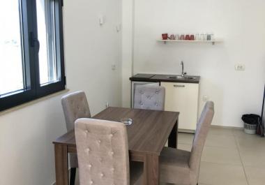 Neues Studio-Apartment zum Verkauf im Zentrum von Sutomore