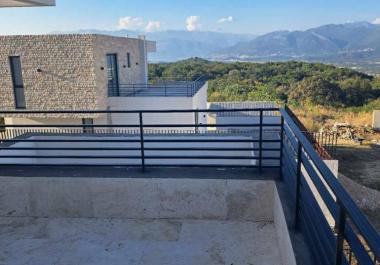 Luxusvilla mit Pool, atemberaubendem Meerblick im charmanten Pobrde!