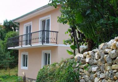 2-stöckiges Haus mit Meerblick zum Verkauf in Prčanj, Bucht von Boka-Kotor