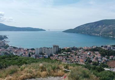 Grundstück mit Meerblick 538 m2 in Herceg Novi