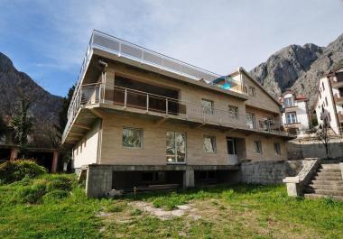 Luxuriöses Mini-Hotel am Strand in Orahovac, Kotor mit atemberaubender Aussicht