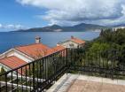 Atemberaubende Villa mit Meerblick und 2 Terrassen in Bigova mit üppigen Gärten