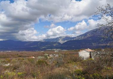 Großes Panorama-Grundstück mit Meerblick in Vranovici, 4 km zum Strand