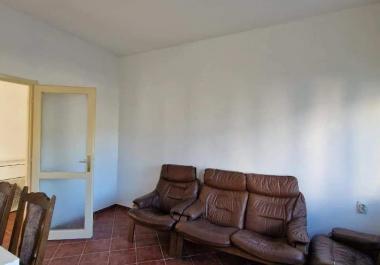 1-Zimmer-Wohnung 40 m2 in der Nähe des Meeres in Tivat in bester Lage