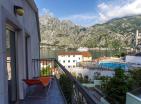 Atemberaubende 115 m2 große Maisonette mit Meerblick und 3 Schlafzimmern in Muo: Lebe deinen Traum in Kotor