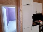 Schick möblierte 46 m2 Wohnung in Bar 800 m zum Meer