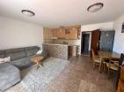 Meerblick 2 Schlafzimmer Wohnung in Petrovac mit Terrasse und Garten 700m zum Meer