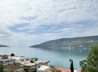 Sonnige moderne 44 m2 Wohnung in Herceg Novi mit Panoramablick