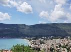 Atemberaubendes zweistöckiges Haus in Herceg Novi mit Dachterrasse in der Nähe des Meeres