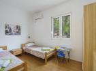 Exklusive Strandvilla in Kostanjica mit 4 Apartments: Minihotel mit Strand