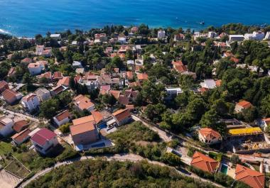 Grundstück mit Panoramablick auf das Meer zum Bau einer Wohnanlage in Bar