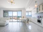 Luxuriöses 16 m2 großes Penthouse mit Meerblick, Pool und Terrasse