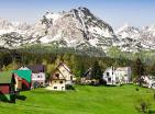 Blick auf die Berge 300 m2 Grundstück bereit für den Traumhausbau