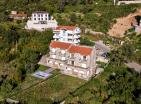 Atemberaubender Panoramablick auf das Meer 249 m2 Haus in Blizikuće als Mini-Hotel