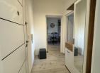 Charmante Budva 55 m2 Wohnung mit Terrasse und Bergblick