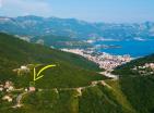 2000 m2 großes Grundstück mit Panoramablick auf das Meer oberhalb des Budva-Hügels