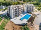 Neue luxuriöse 62 m2 große Wohnung mit Meerblick und Pool in Seoca, Budva