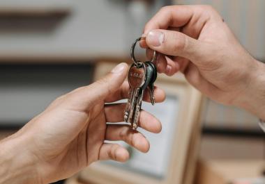 Klicken Sie hier, um einen erfahrenen Fachmann mit der Navigation auf dem Immobilienmarkt zu beauftragen.