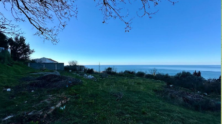 Panoramablick auf das Meer 1942 м2 Grundstück für zwei Villen in Blizikuće