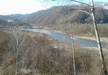 Land 6000m in Matesevo für den Bau einer touristischen Anlage