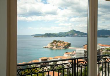 Apartment-Gebäude mit herrlichem Blick auf Sveti Stefan