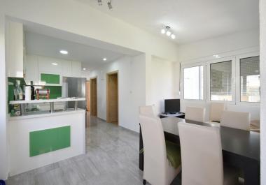 Apartment mit 4 Schlafzimmern nahe dem Zentrum von Tivat