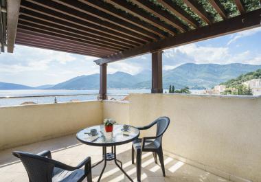 2-Zimmer-Wohnung in einer tollen Gegend von Tivat, Donja Lastva